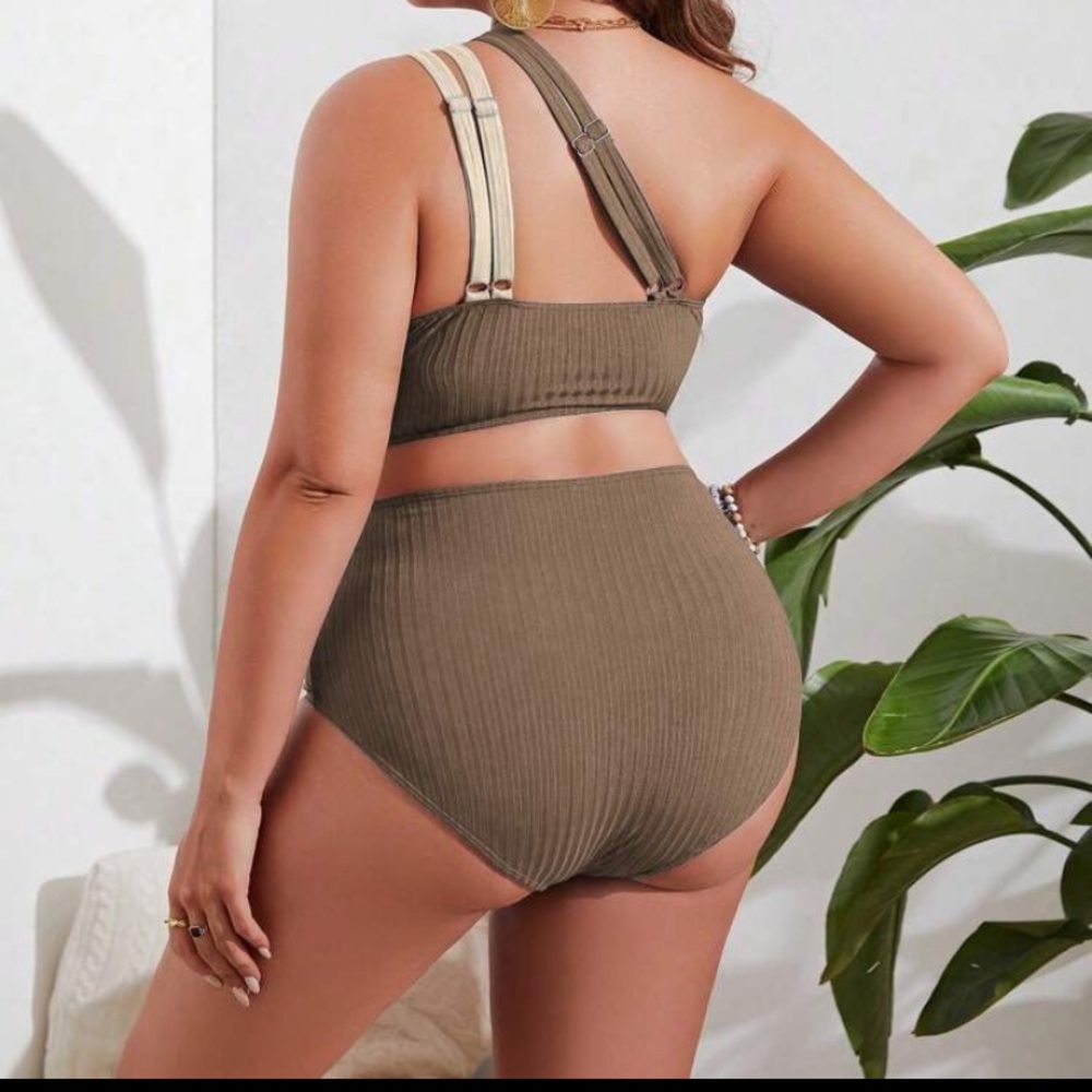 Never worn, incorrect order was sent to me